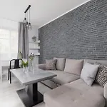 Appartement One Bedroom With A Balcony - Dietla 109 Street
