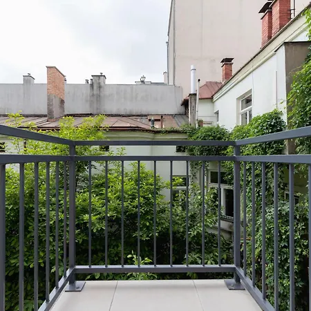 One Bedroom With A Balcony - Dietla 109 Street *