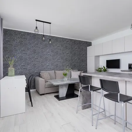 One Bedroom With A Balcony - Dietla 109 Street Krakow